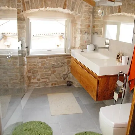 Vacation Sanda Design House