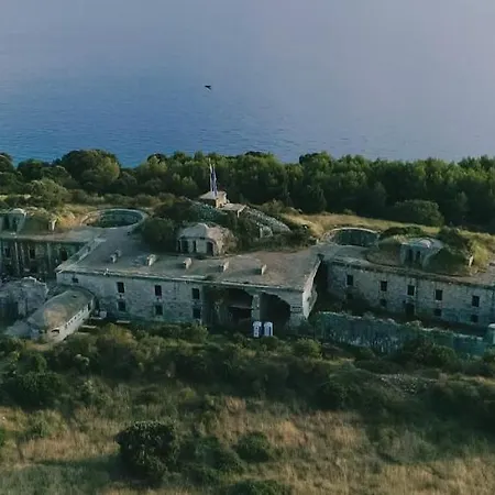 Vacation Sanda Design House